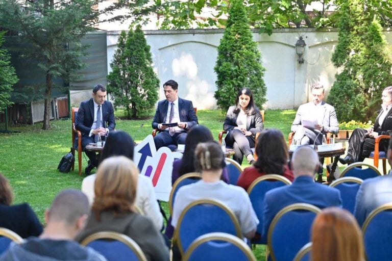Национален консултативен механизам за Реформската агенда: Преглед на напредокот на „половина пат“